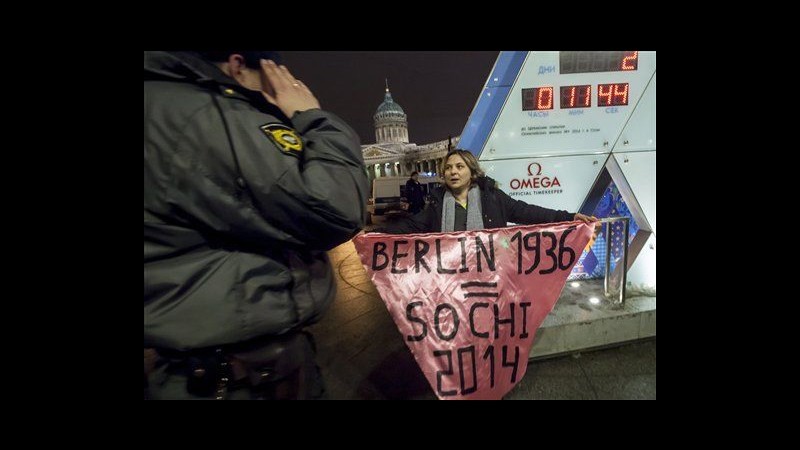 Sochi 2014, proteste pro-gay a Londra e Parigi contro sponsor McDonald’s