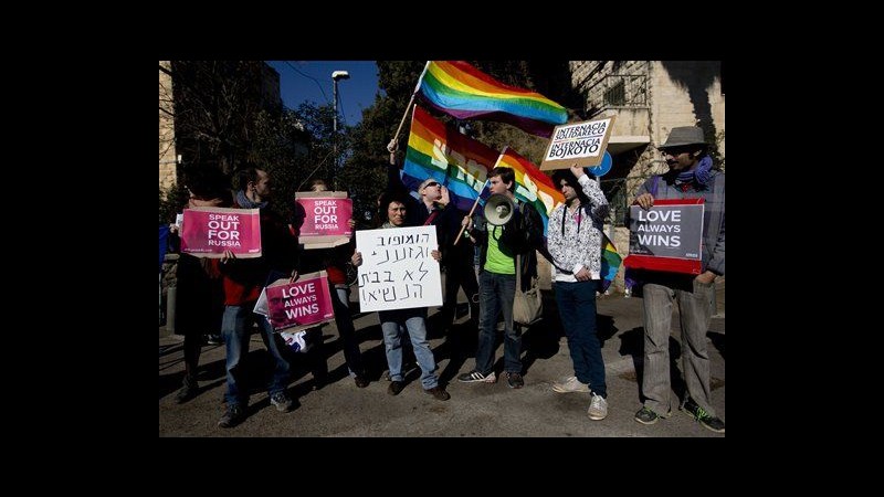 Sochi 2014, proteste per diritti gay a San Pietroburgo e Gerusalemme