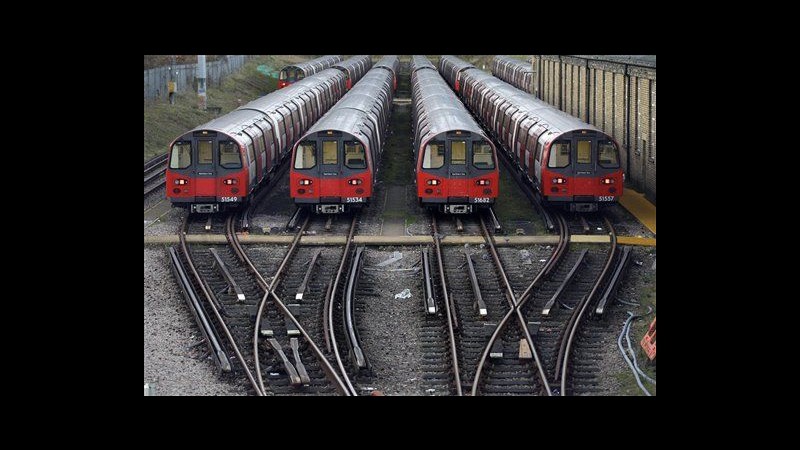 Regno Unito, Londra si prepara per sciopero metro: previsti disagi