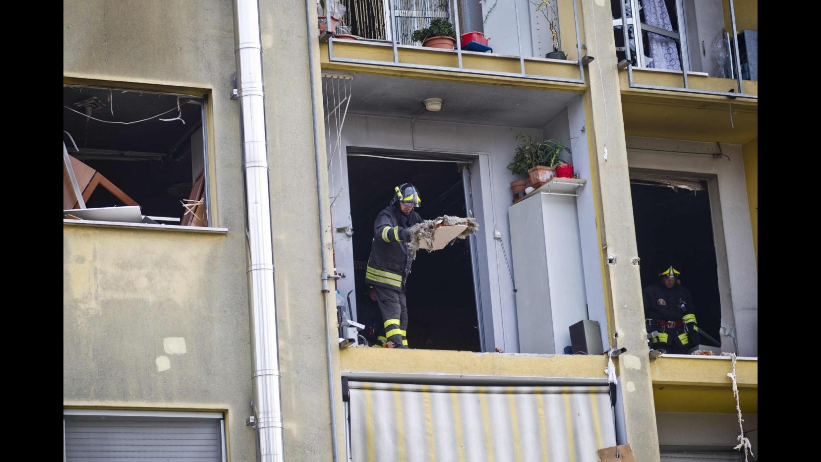 Torino, esplode palazzina: una ventina i feriti, un centinaio gli sfollati