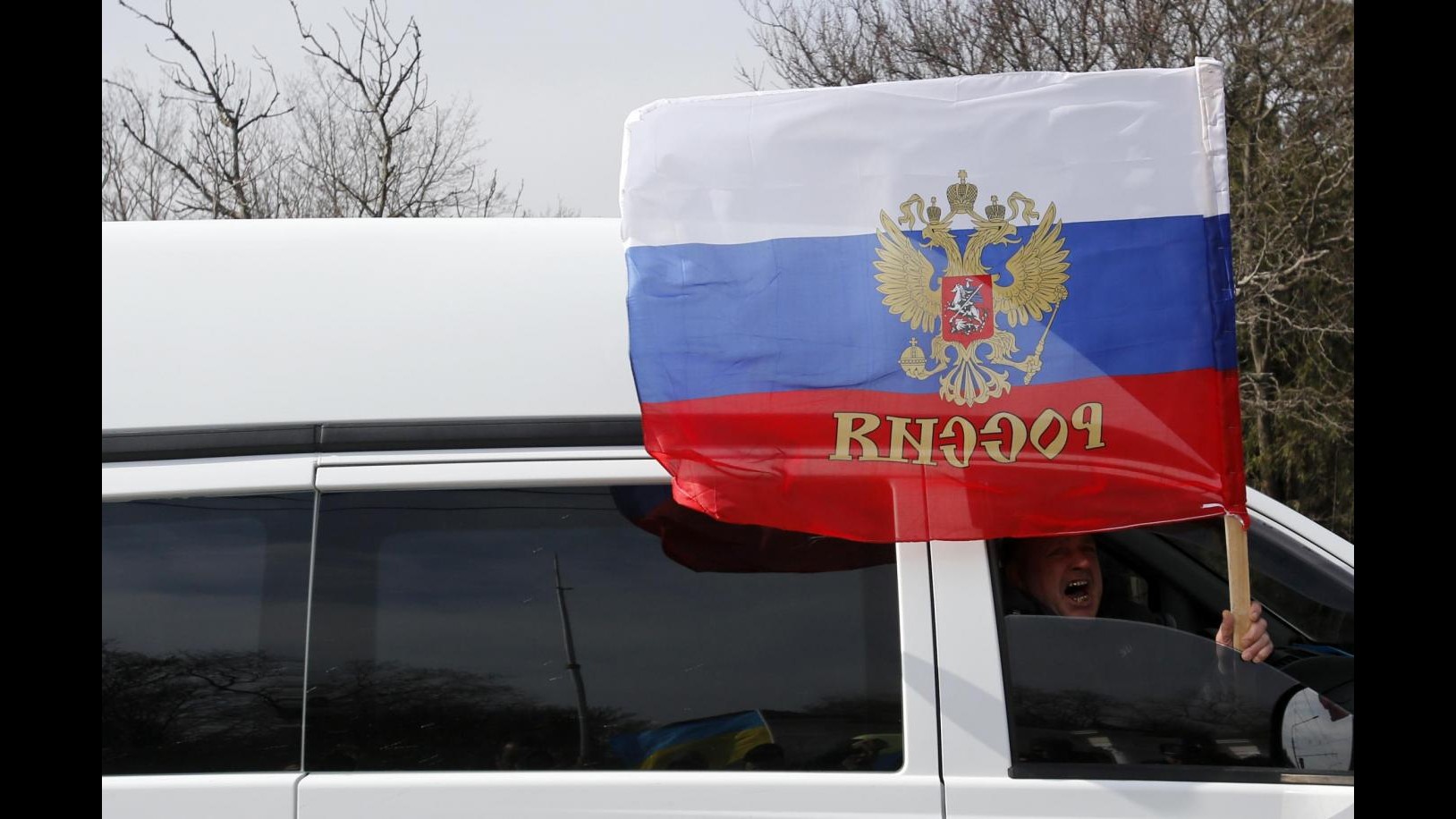 Ucraina, scontri a Luhansk, filorussi prendono palazzo governo