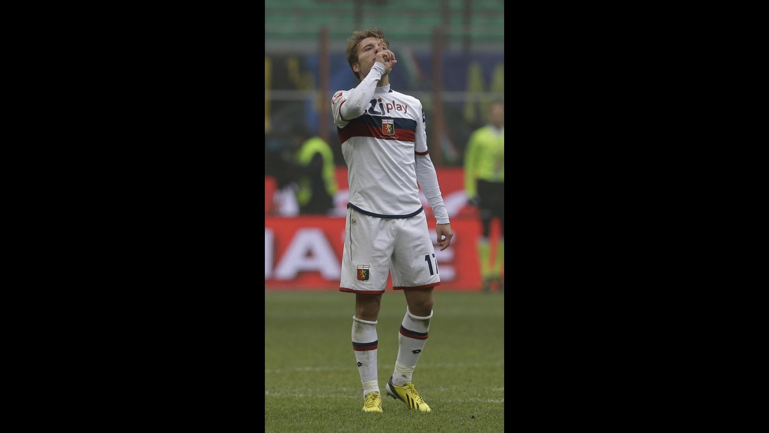 Tifosi Genoa a Immobile: Non meritiamo essere zittiti da ragazzino
