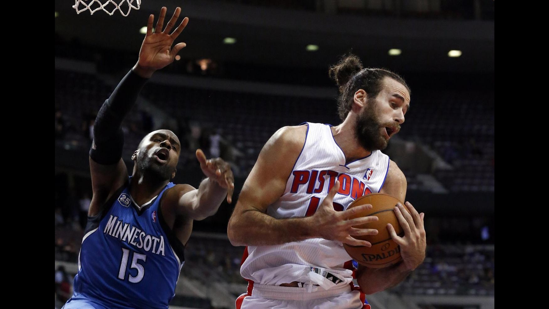 Nba: Pistons ko con Minnesota, Datome in campo 14′ ma senza punti. Super Harden, Houston stende Indiana