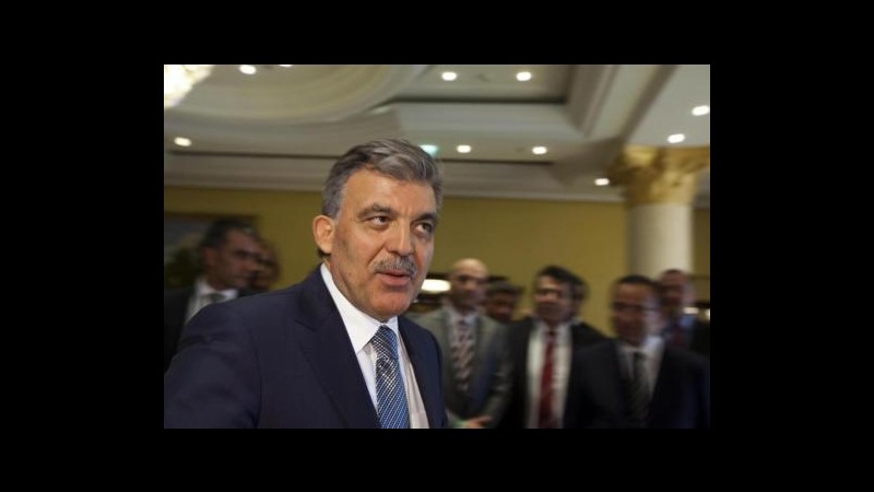 Turchia, Gul: Oscurare YouTube e Facebook è fuori discussione