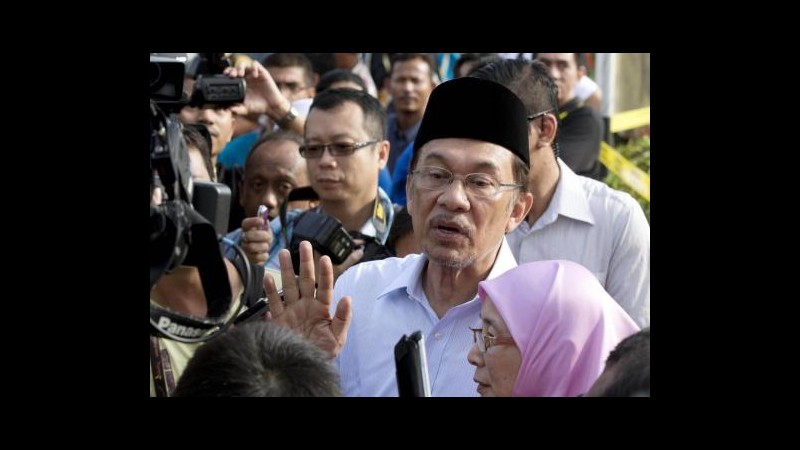 Malesia, 5 anni carcere per sodomia a leader opposizione Anwar Ibrahim