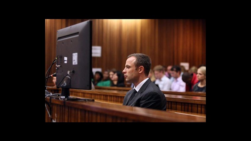 Pistorius, ex fidanzata: Relazione finì quando mi tradì con Steenkamp