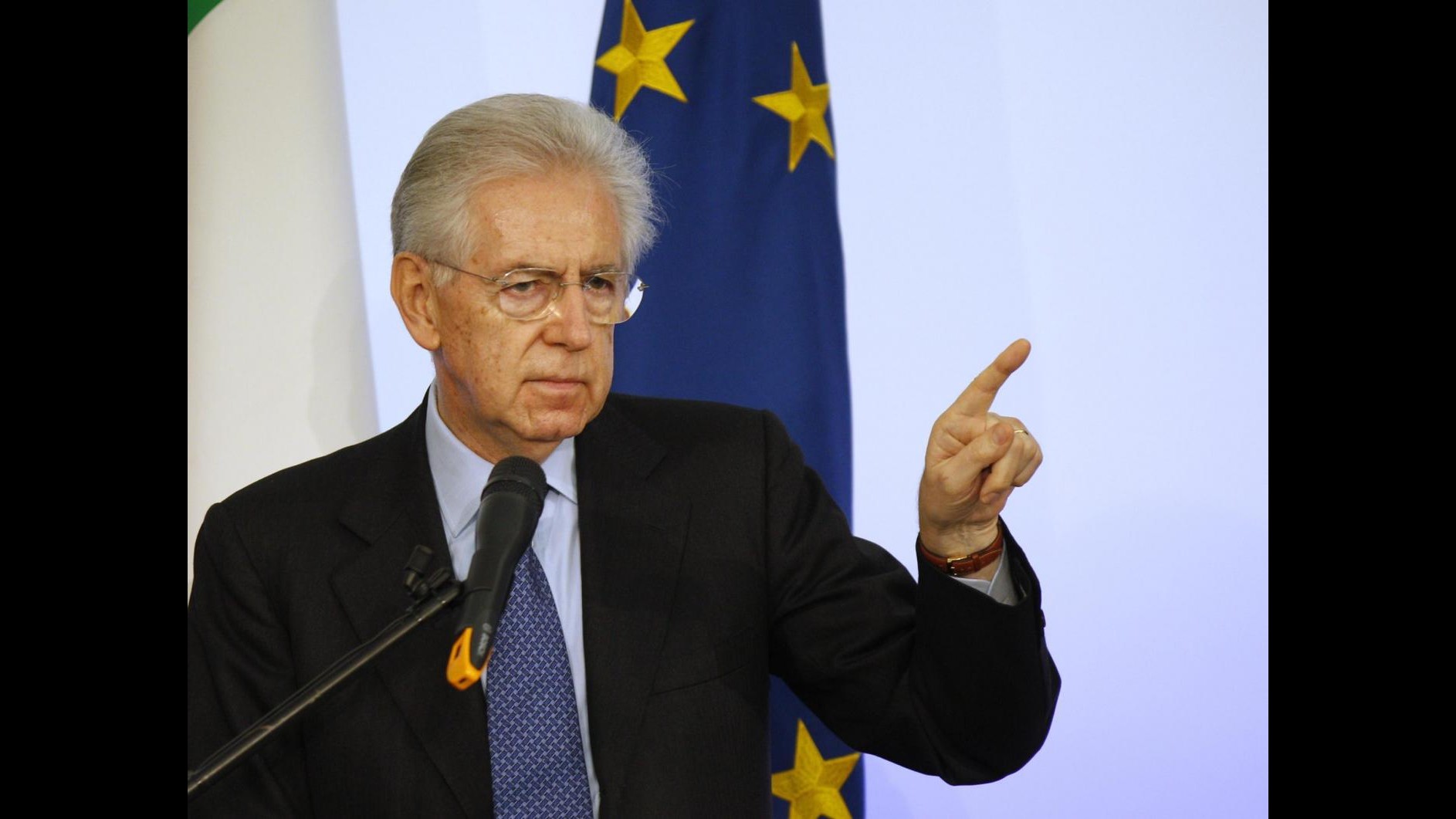 Monti: Saliamo in politica, va rinnovata senza lamentarsi