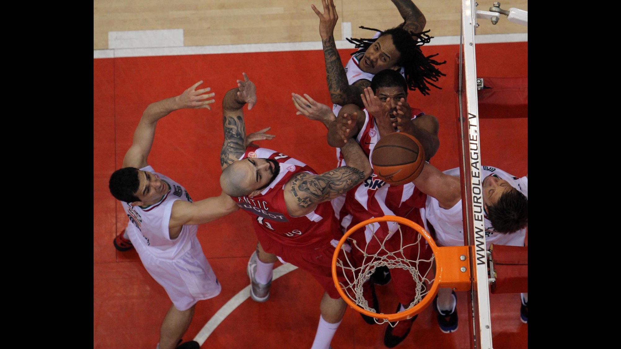 Basket, Eurolega: impresa al Pireo, Milano batte Olympiakos 88-86