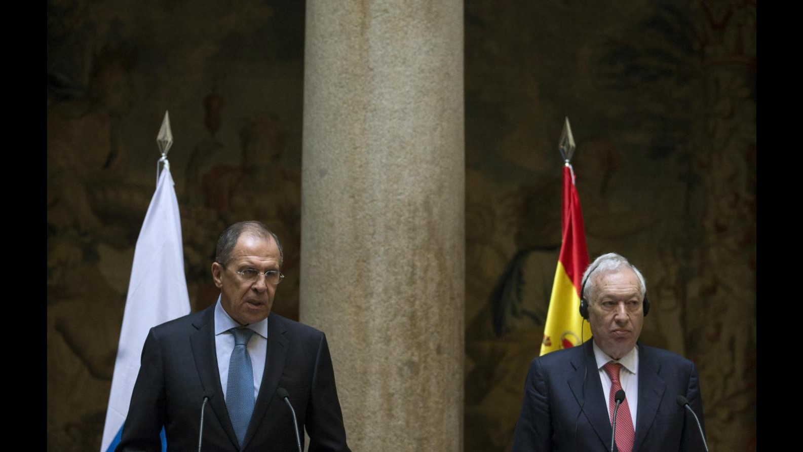 Ucraina, Lavrov: Non abbiamo autorità su forze autodifesa in Crimea