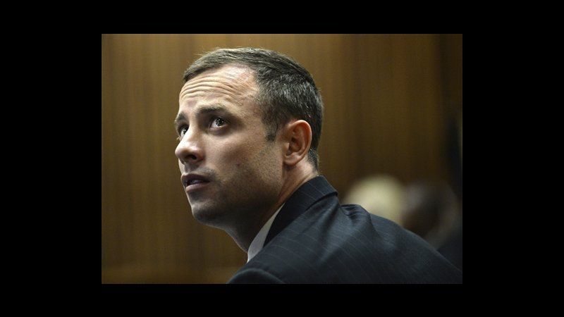 Pistorius, tv pubblica foto testimone chiave: sospesa udienza processo