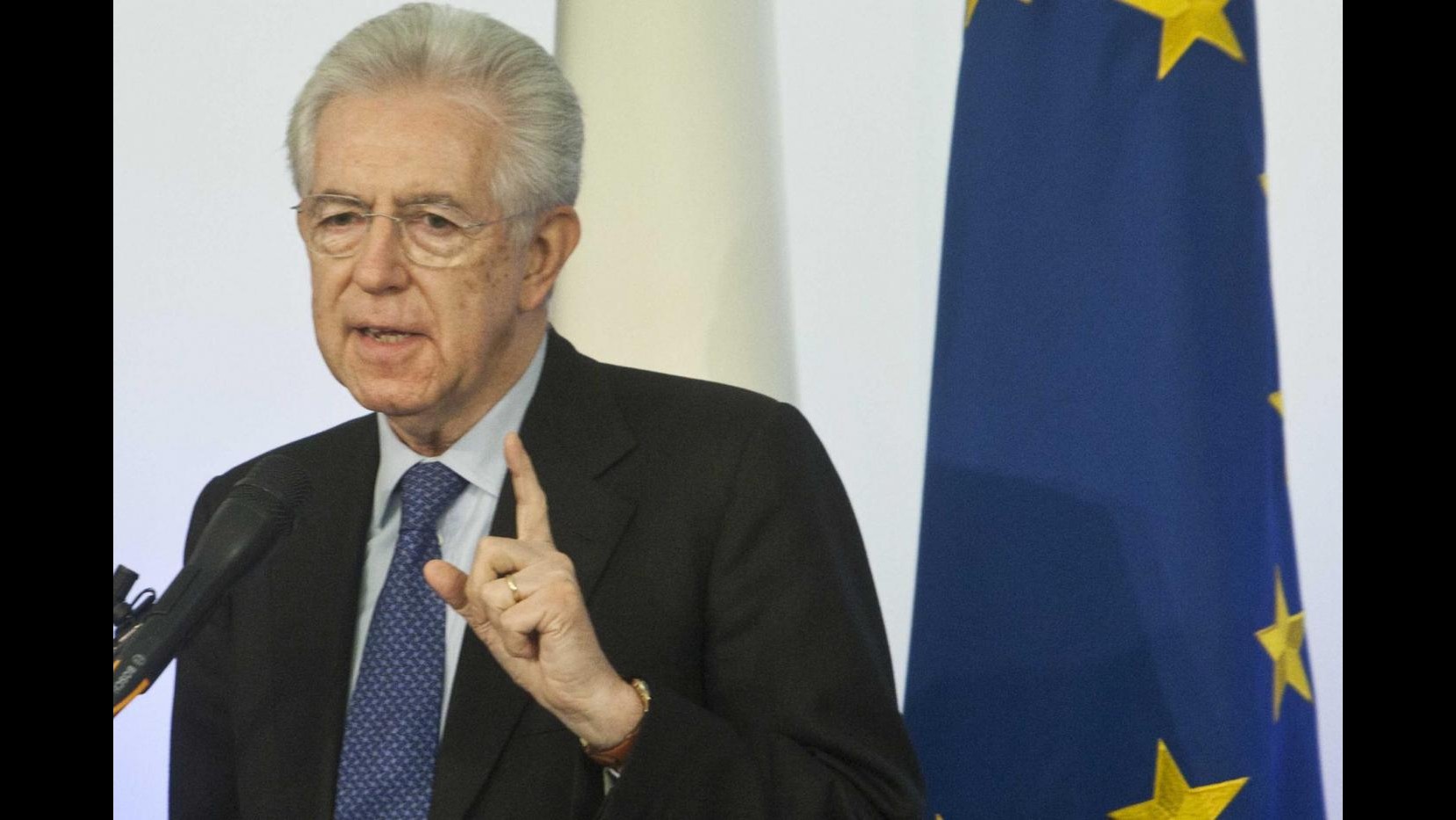 Monti: Non mi candido ma pronto a rifare il premier