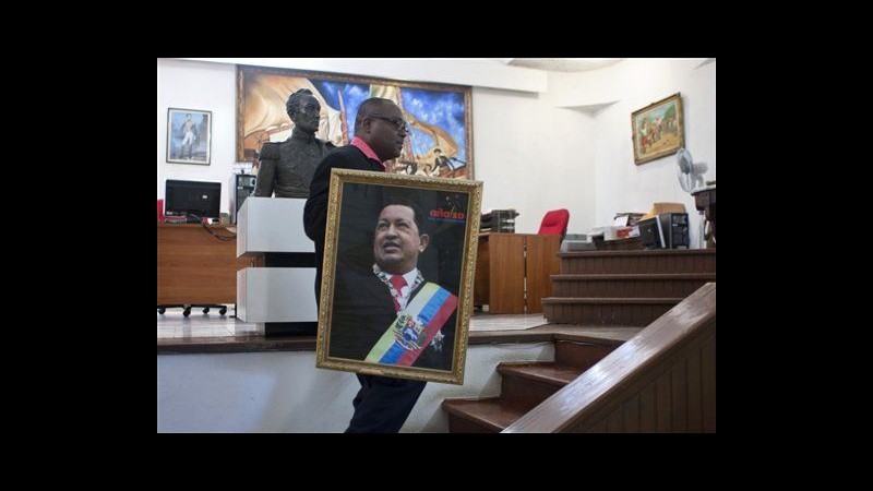 Venezuela, condizioni di Chavez continuano a migliorare