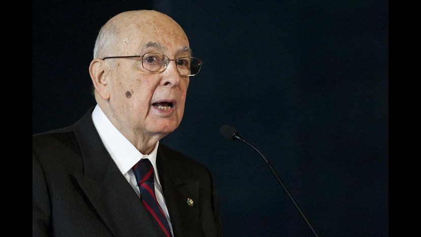 Napolitano scioglie le Camere: Non c’era spazio per crisi parlamentare