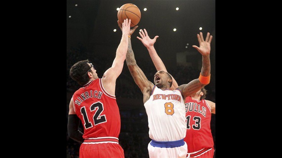 Nba, Chicago espugna New York con Belinelli grande protagonista