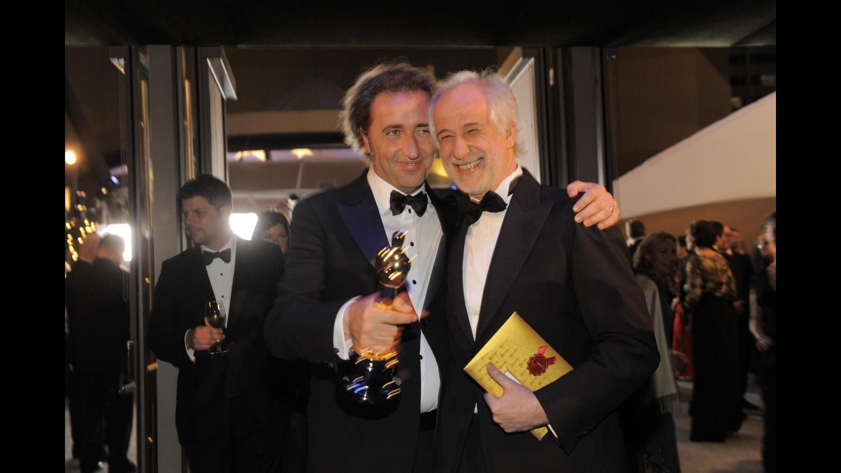 Oscar, Sorrentino si ispira a Maradona. L’ex Pibe de Oro: Porta valori Napoli nel Mondo
