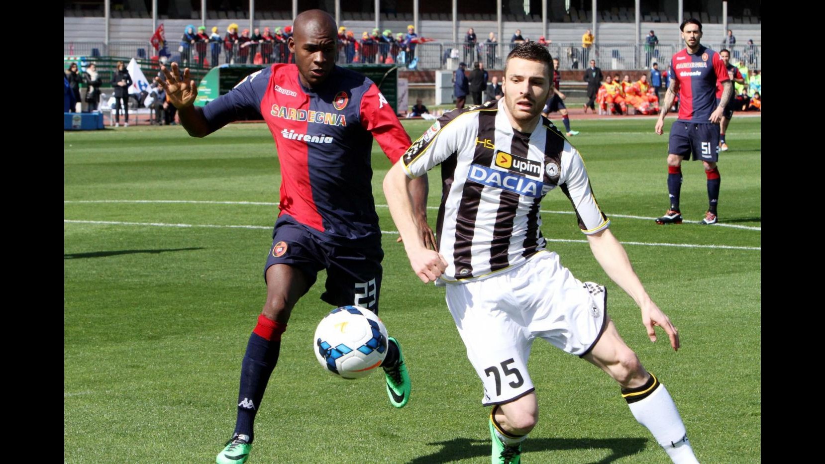 Serie A, il Cagliari cala il tris all’Udinese davanti a Cellino
