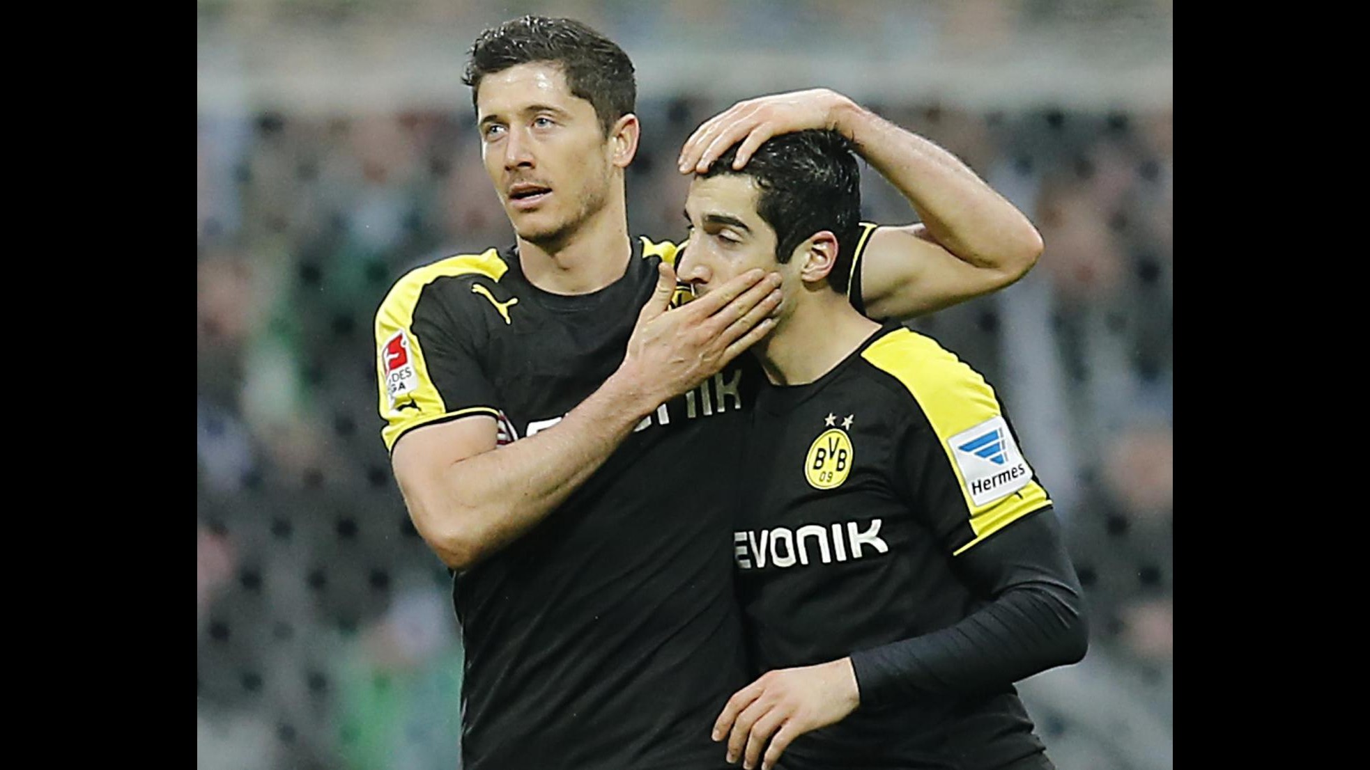 Bundesliga: Leverkusen cade ancora, tris Dortmund al Norimberga. Bayern travolge Schalke 5-1