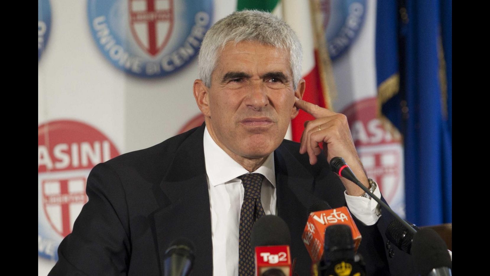Sondaggio Swg: Centristi con Monti al 15.4%, senza professore al 9.4%