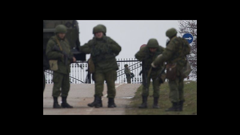 Ucraina, 9 mezzi russi su strada tra Sebastopoli e Sinferopoli