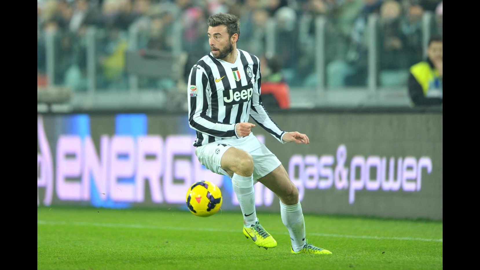Barzagli: Juve ok contro Trabzonspor, ma ora testa al Milan. CdA approva semestrale: utili per 4.8 mln