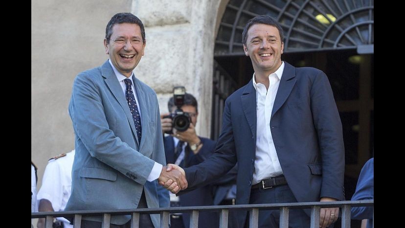 Oggi il ‘Salva-Roma’ in Consiglio dei ministri. Pace fatta tra Renzi e Marino