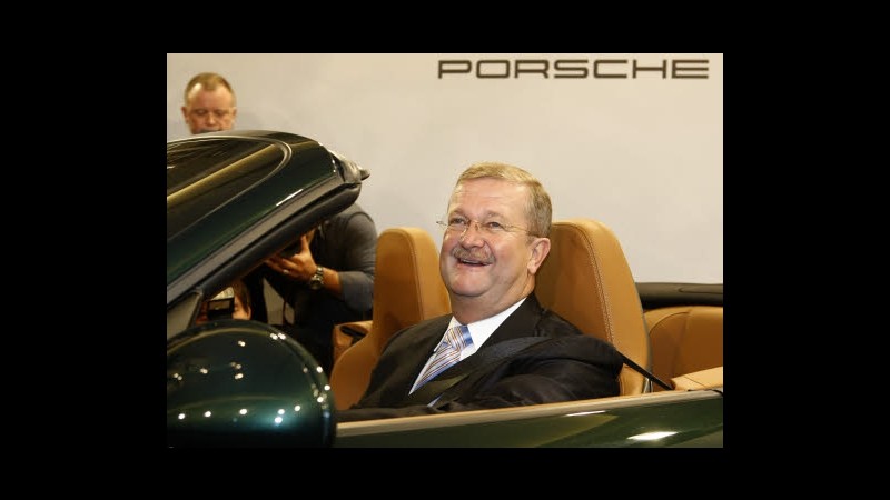 Auto, pm accusano ex ceo Porsche: Dichiarò il falso per acquisire VW