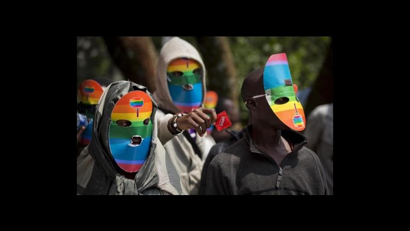 Uganda, ministro Sanità: Nessuna dicriminazione su cure mediche ai gay