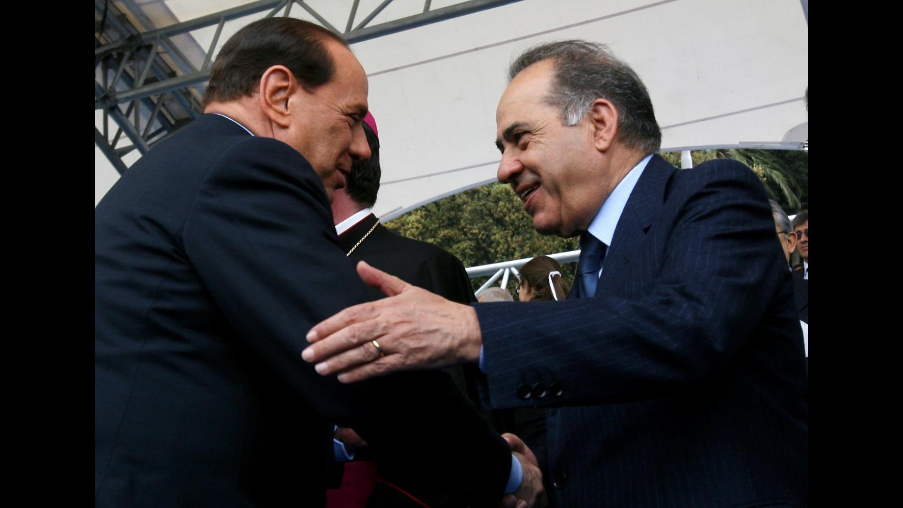 Pisanu: Mi schiero con Monti, Berlusconi è in campagna elettorale