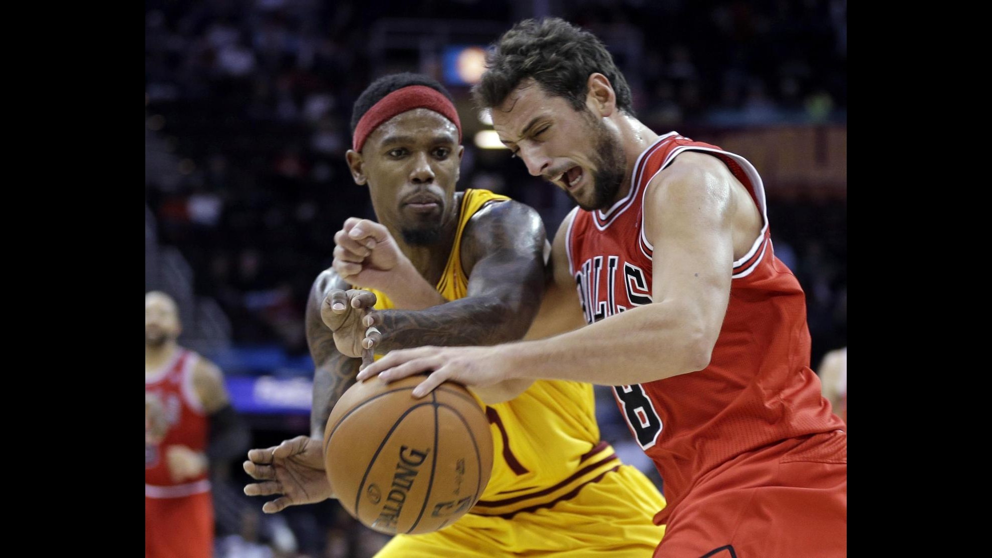 Basket, Nba: Belinelli e Chicago ko a Memphis, Lin espugna il Garden