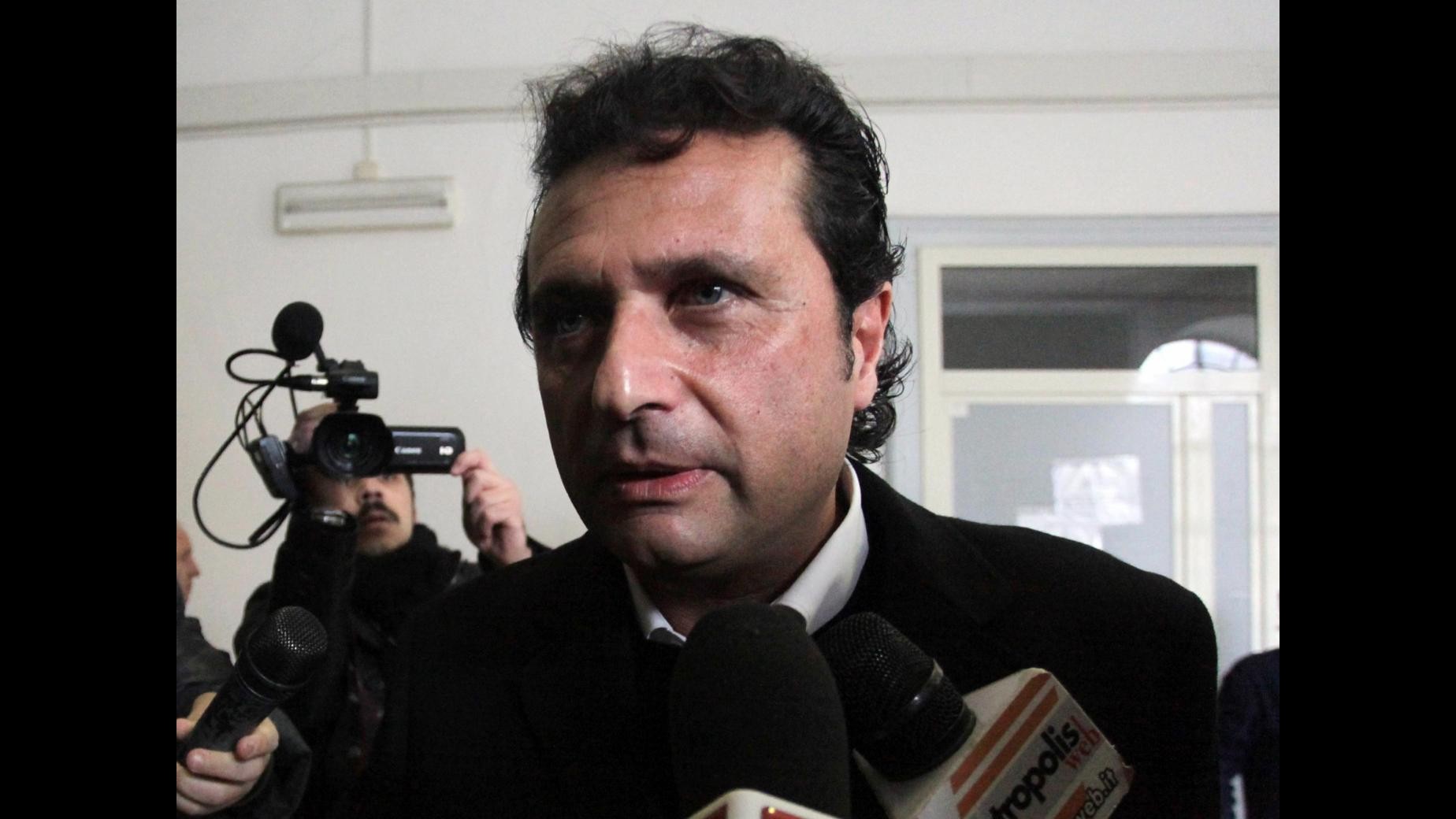 Costa Concordia, Schettino giovedì potrà risalire a bordo della nave