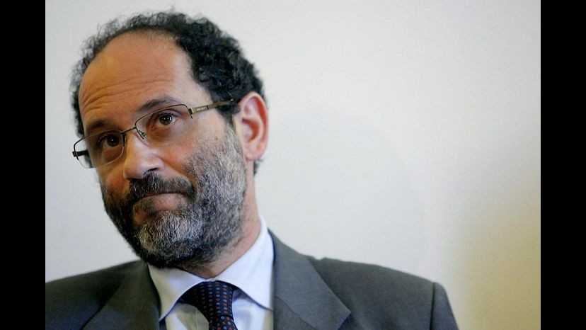 Elezioni, Ingroia chiede aspettativa ma frena: Non ho ancora deciso