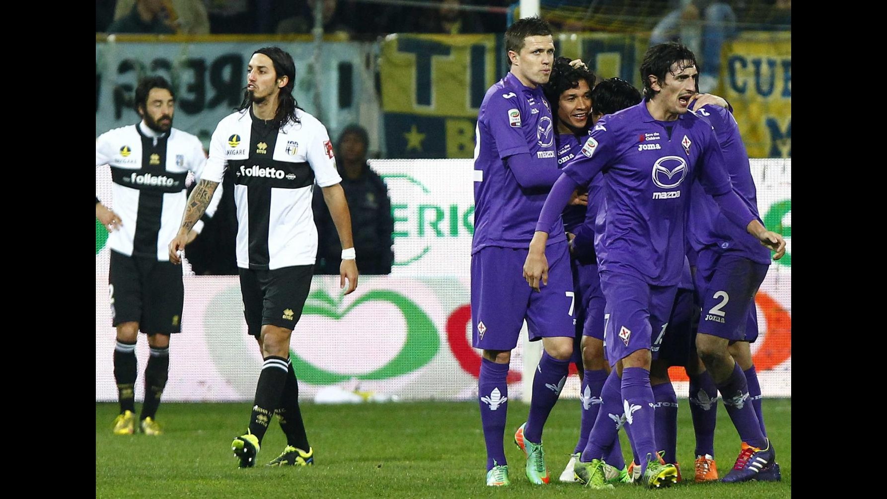 Serie A, cuore Fiorentina: rimonta in dieci con Cuadrado e Fernandez, a Parma finisce 2-2