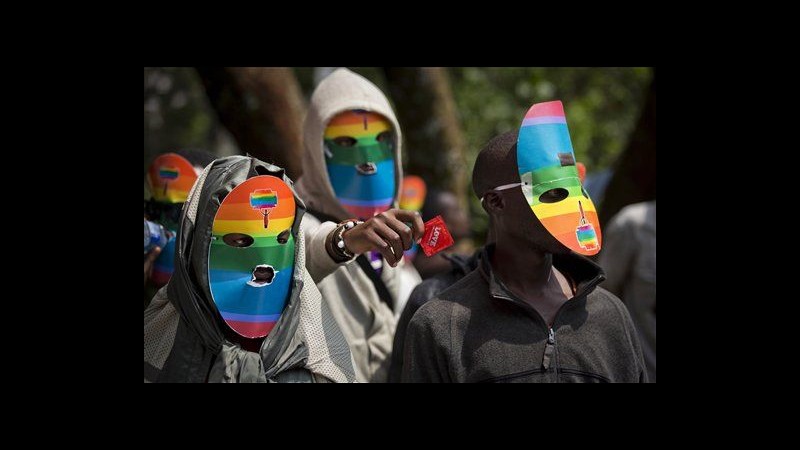 Uganda, presidente firma legge anti gay nonostante pressioni Occidente
