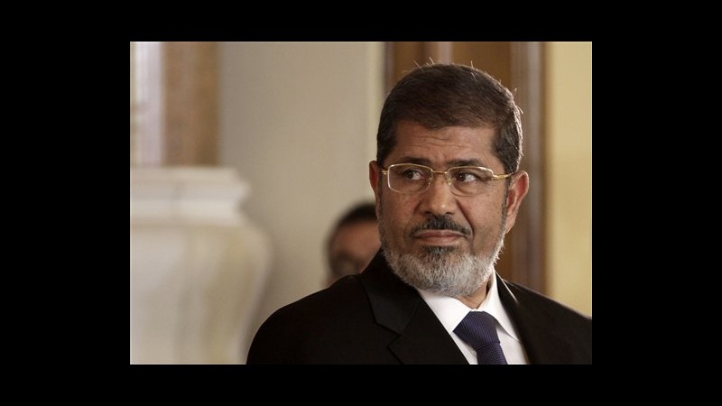 Egitto, Morsi di nuovo in aula: per l’accusa passò segreti all’Iran