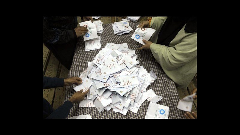 Egitto, Fratellanza: Sì al 57% in primo giorno referendum Costituzione
