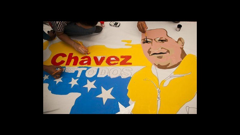 Visite giornaliere di Fidel Castro a Chavez dopo operazione per cancro