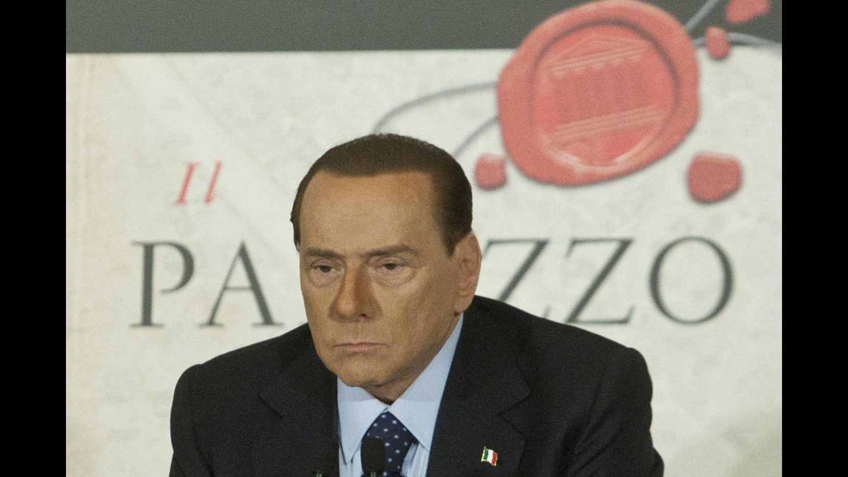 Berlusconi: Italiani si concentrino su grandi partiti