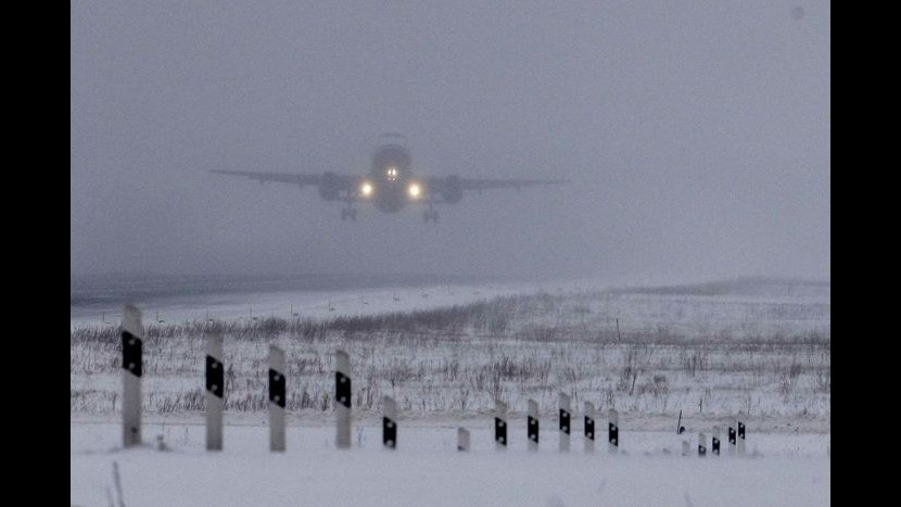Maltempo, Alitalia: Neve al nord, rischio cancellazione voli