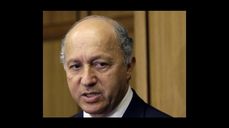 Ucraina, Fabius: Serve prudenza, Paese è sull’orlo di guerra civile
