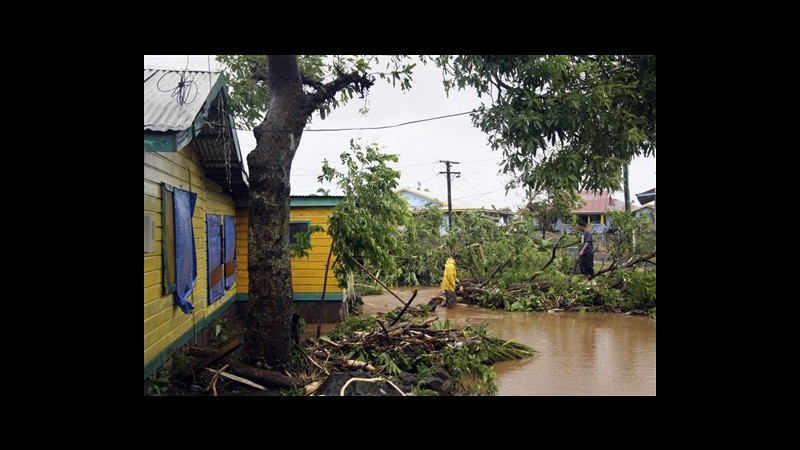 Samoa, distruzione e allagamenti per passaggio ciclone Evan: 3 morti