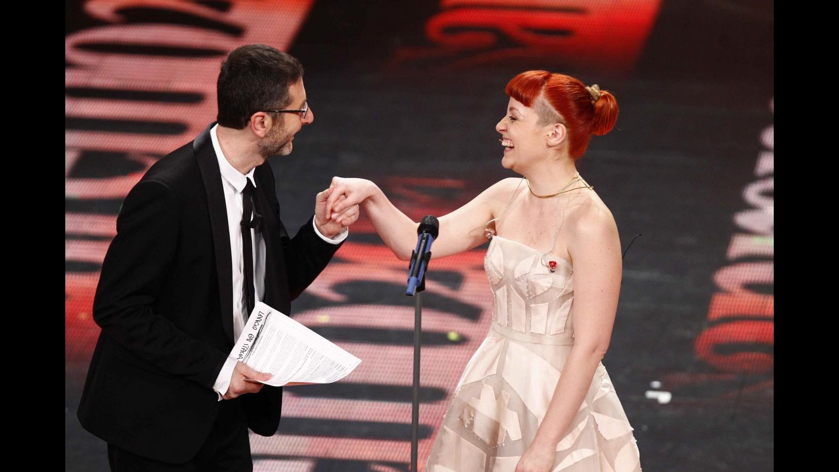 Sanremo, 143mila tweet per seconda puntata. Noemi cantante più social Sanremo, 143mila tweet per seconda puntata. Noemi cantante più social