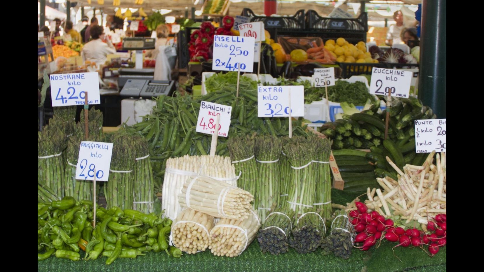 Coldiretti: Sulle tavole cinesi boom made in Italy, +27% nel 2012