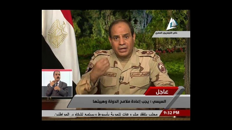 Egitto, El-Sissi annuncia: Mi candiderò alla presidenza