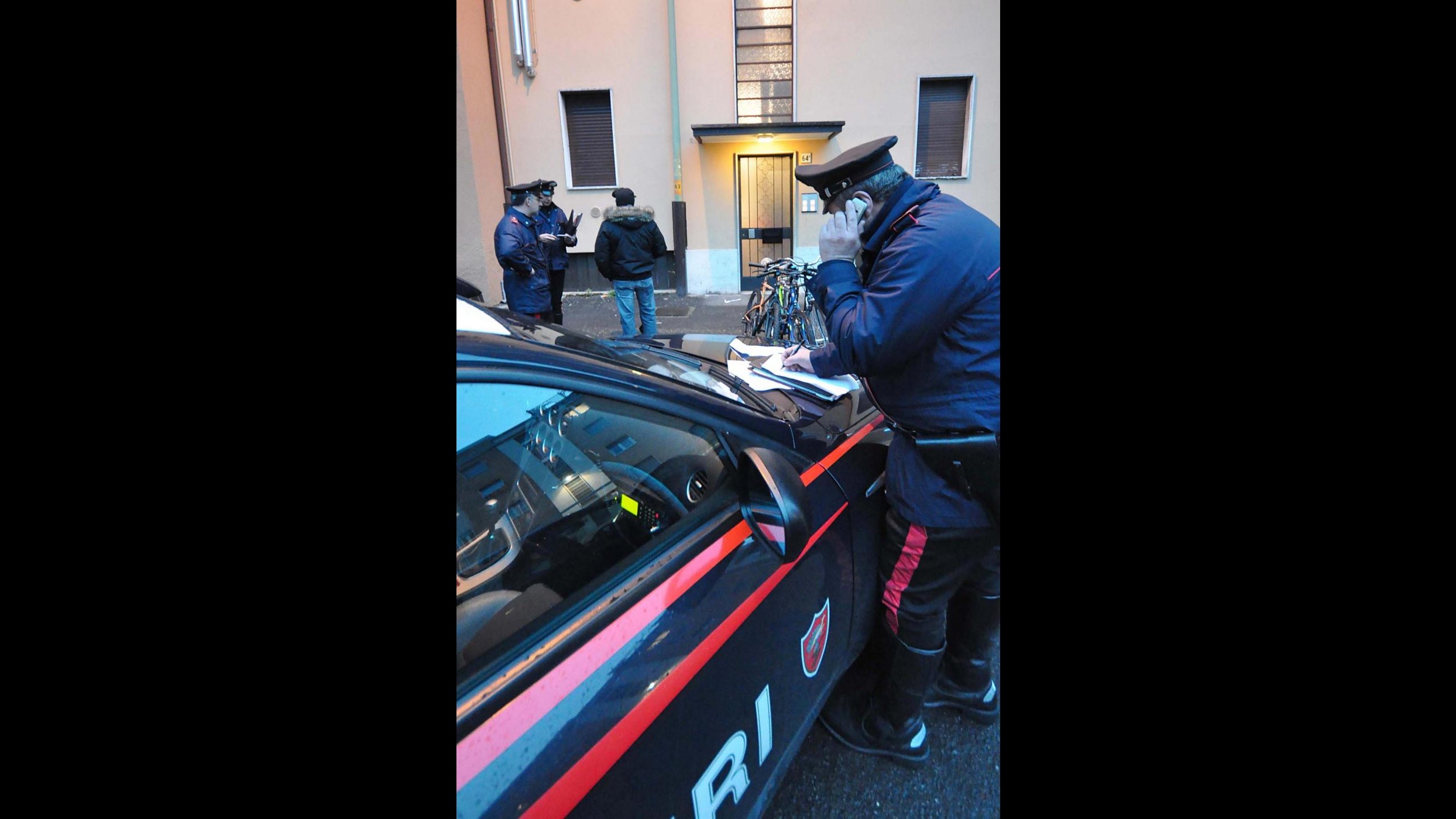 Napoli, agguato in strada: 24enne ucciso con tre colpi di pistola