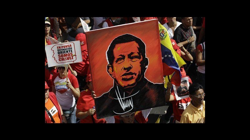 Venezuela, Maduro arrivato all’Avana per far visita a Chavez