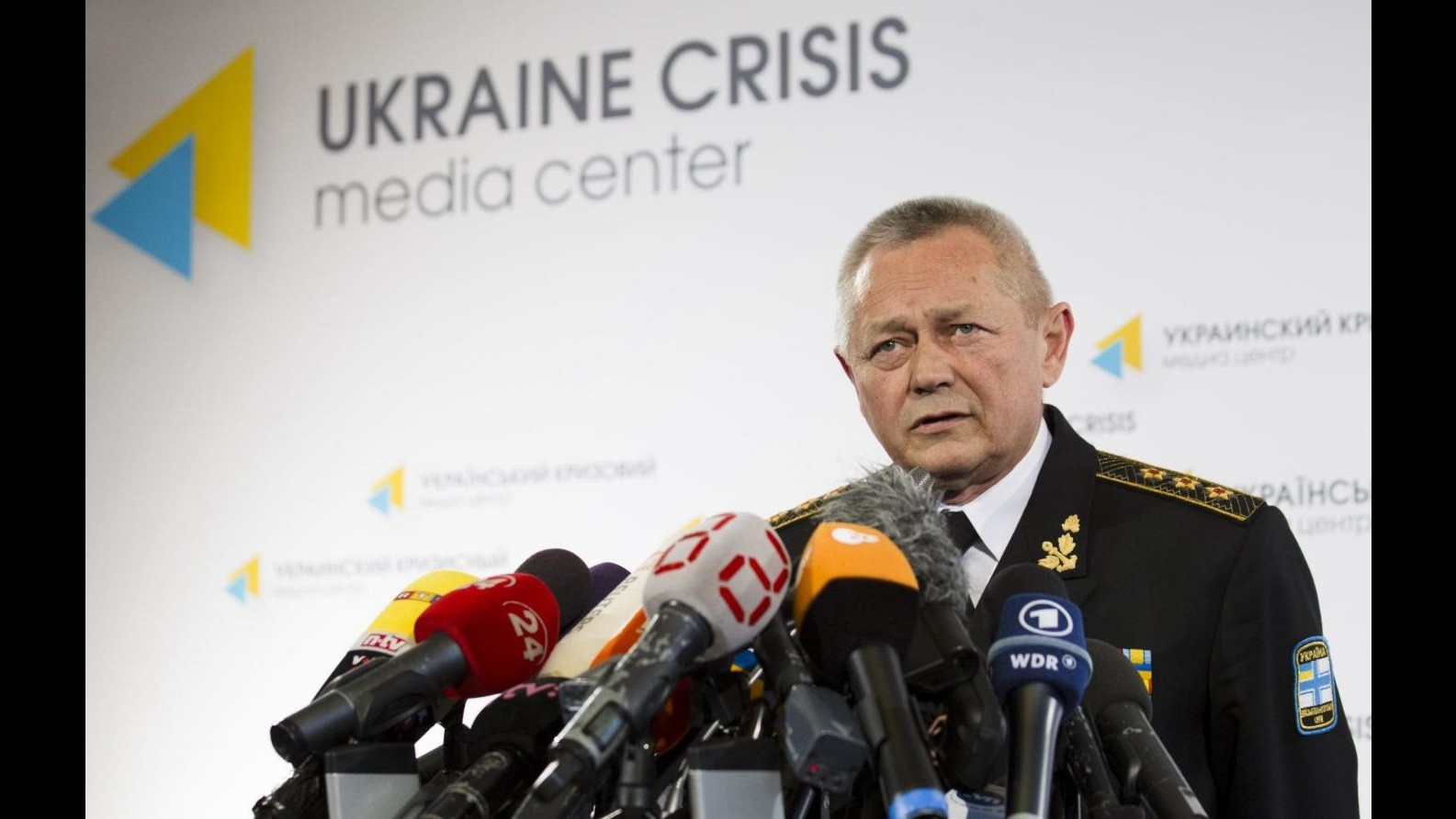 Ucraina, si è dimesso il ministro della Difesa Tenyukh