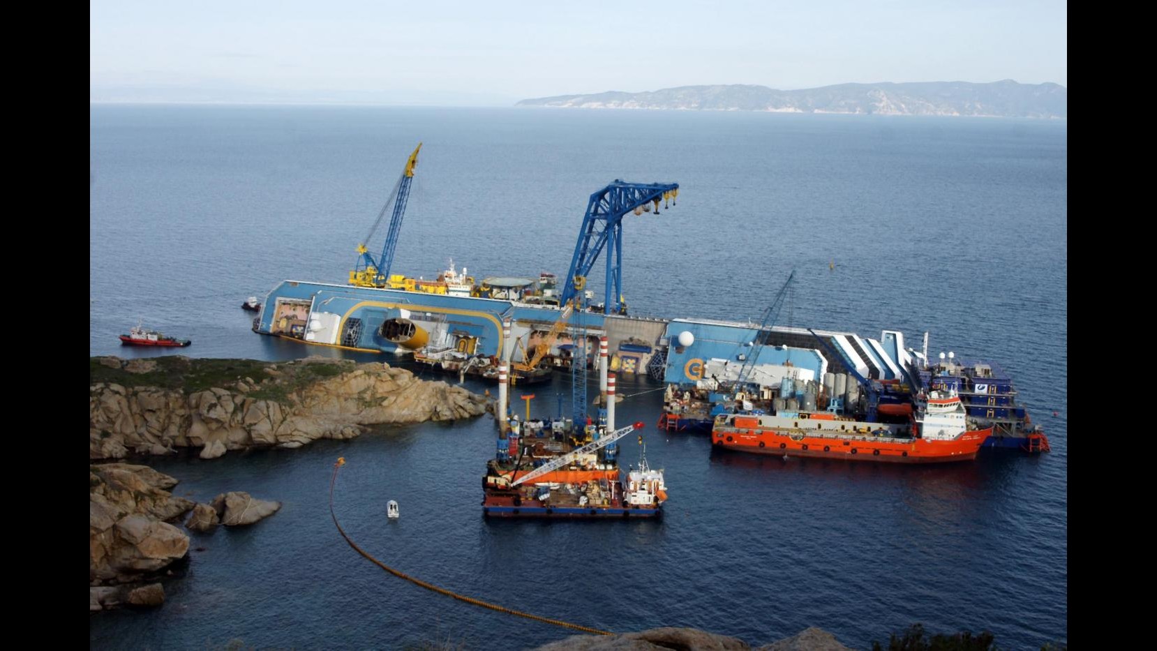 Costa Concordia, via a iniziative per ricordare tragedia un anno dopo