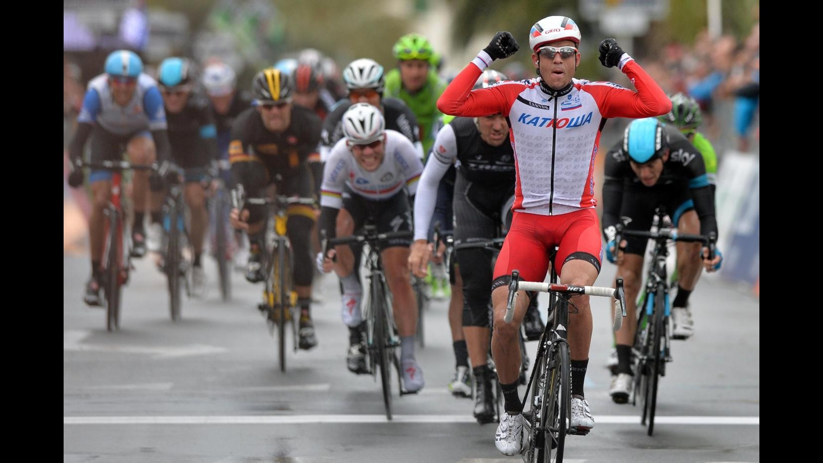 Ciclismo, Milano-Sanremo: trionfa norvegese Kristoff, Cancellara è secondo