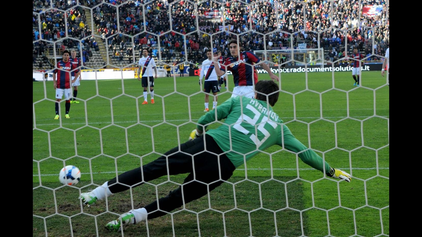 Serie A, Bologna supera Cagliari e rivede salvezza: 1-0