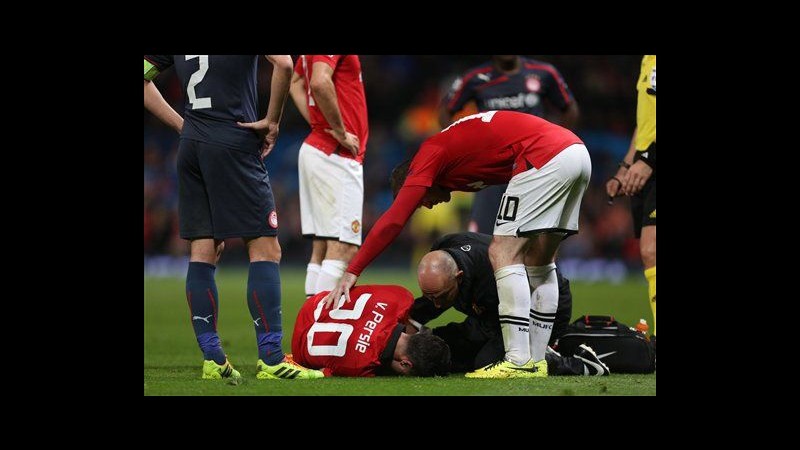 Manchester United, stop 4-6 settimane per Van Persie: salta Bayern in Champions